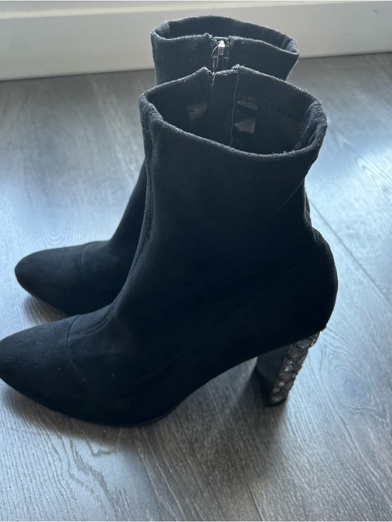 Le Chateau x Roxy Earle Black Suede Ankle Boots with Jeweled Block Heels - Picture 4 of 6